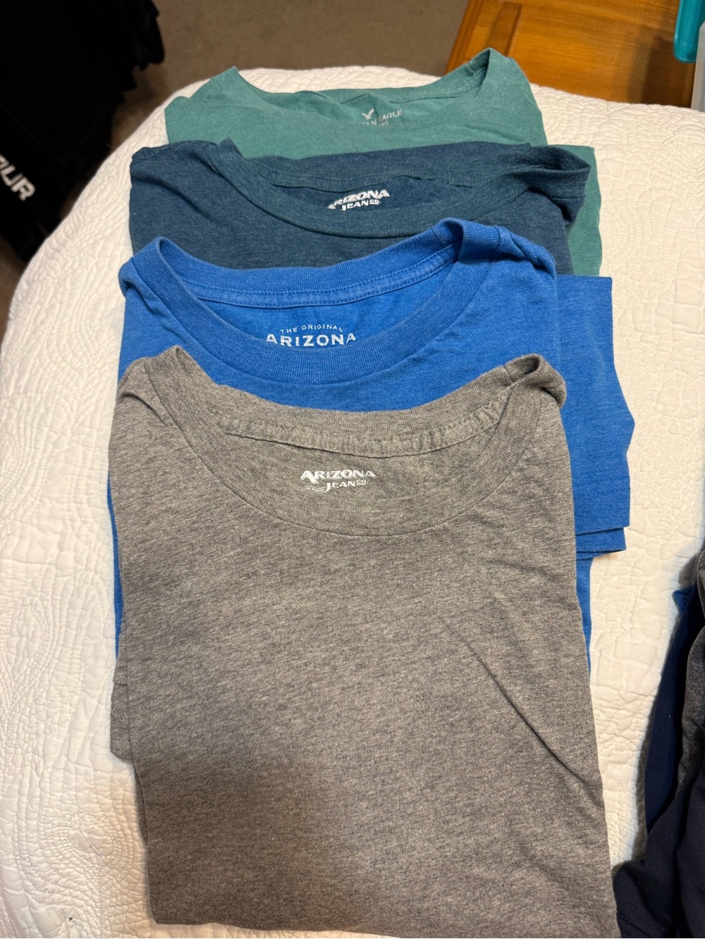 Bundle of 4 Men’s XL Crew Neck T-Shirt - Gray, Blue, Teal, Navy (4-Pack)